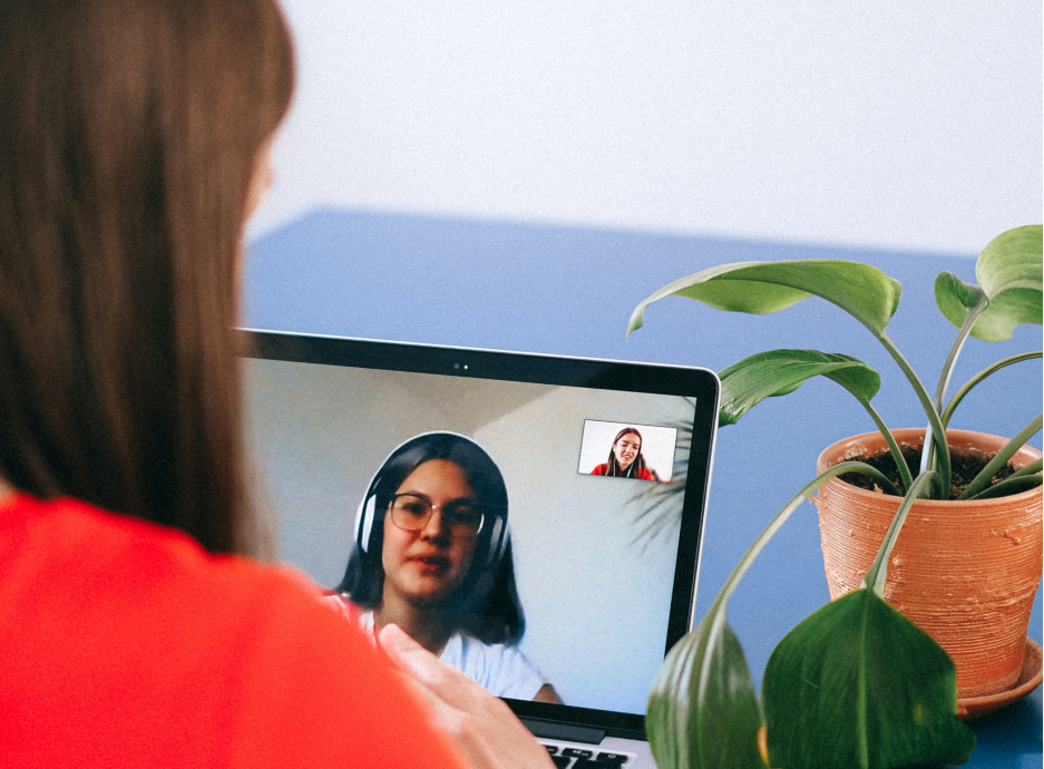 Schedule an online meeting and a tailored hiring manager will be there to assist you.
